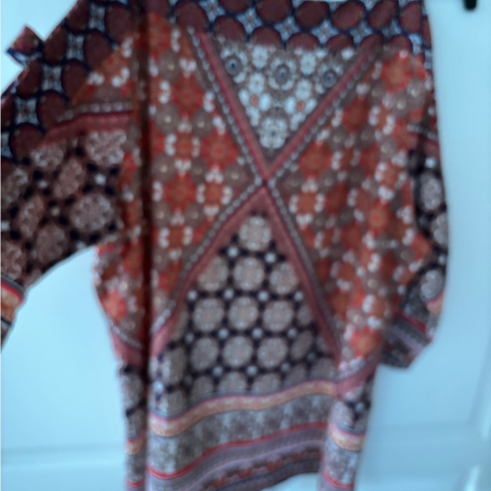 Figures & Flower multi print cold shoulder‎ blouse